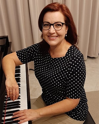 Halyna Hrytsyk  Musikpädagogin, Klavierlehrerin, Konzertpianistin
